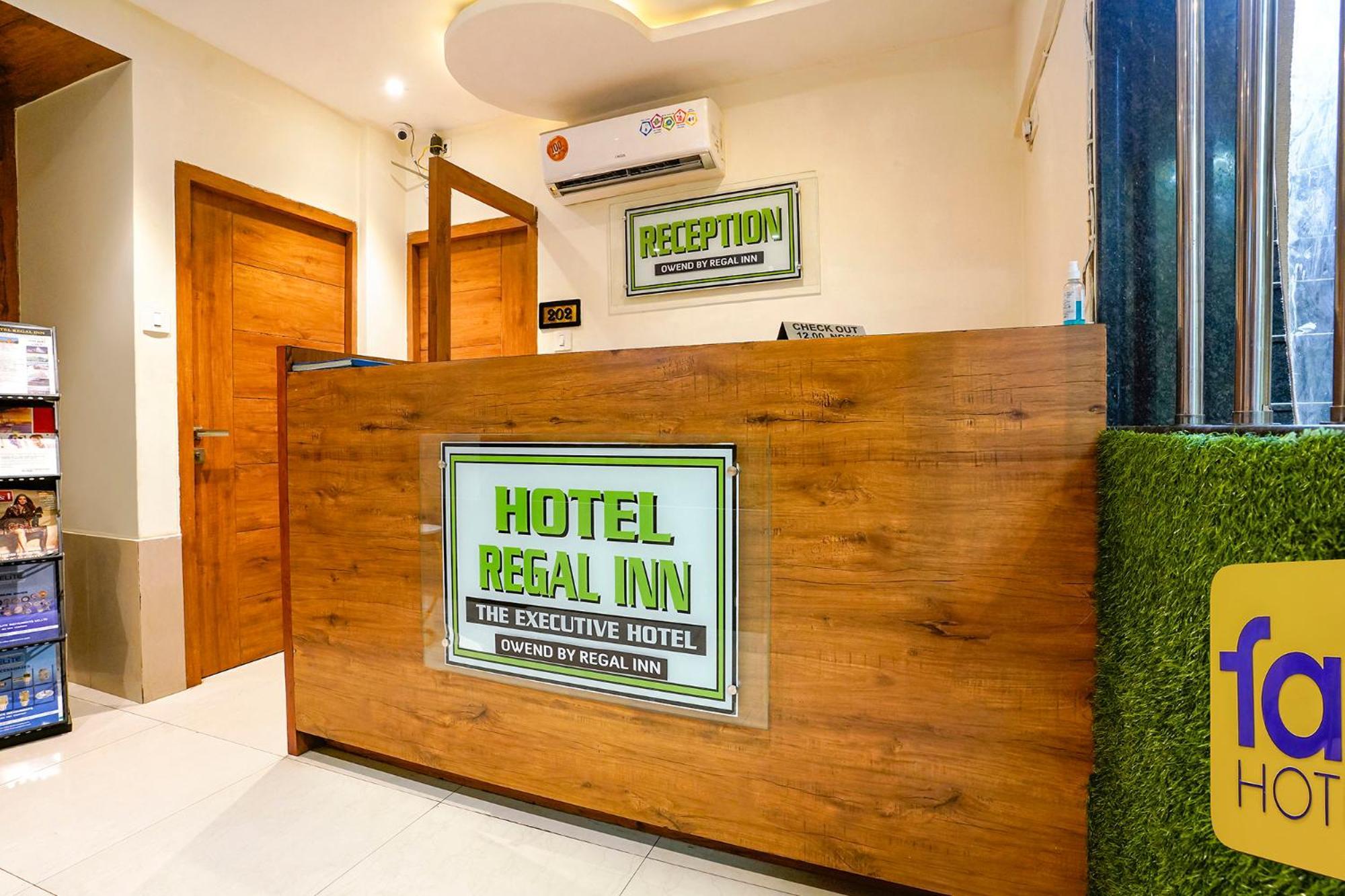 Fabhotel Regal Inn Мумбай Екстериор снимка